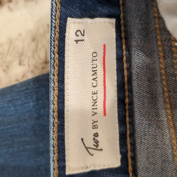 Two by Vince Camuto Jeans - Picture 12 of 17